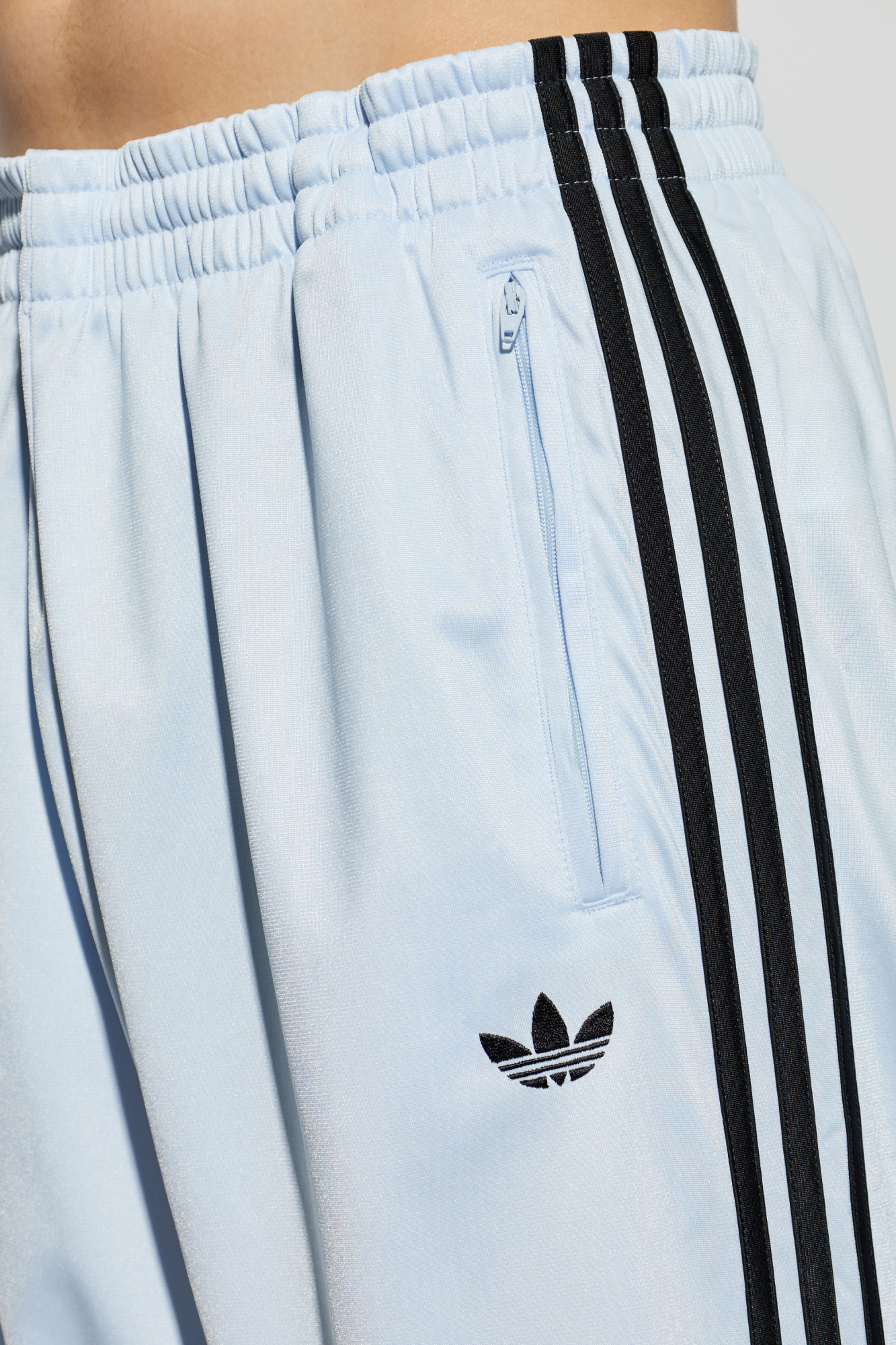 ADIDAS Originals Sweatpants with embroidered logo | Men's | Vitkac